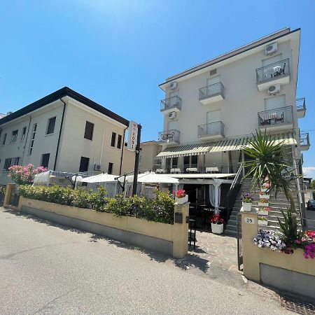 Hotel Moroni Rimini Eksteriør bilde