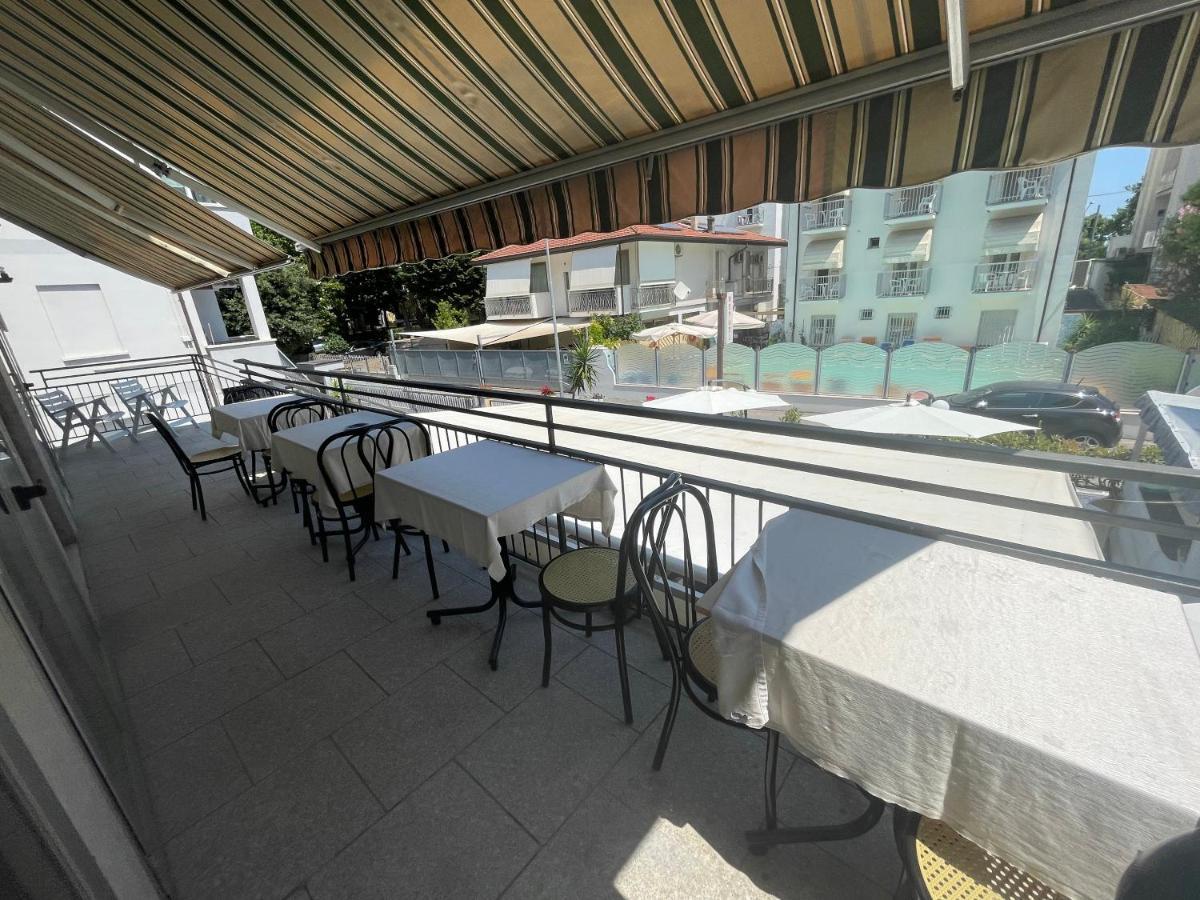 Hotel Moroni Rimini Eksteriør bilde